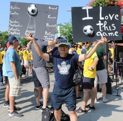 Hinchas de Brasil en Toronto celebran clasificacin a cuartos de final1