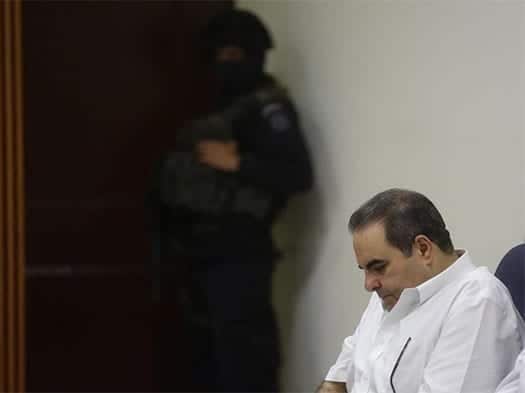 tribunal pide trasladar a expresidente salvadoreo saca a prision comun