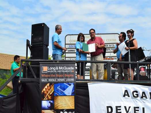 Ágape, un centro de ayuda integral al servicio de la comunidad | El