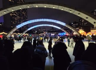 La industria del turismo se comienza a recuperar en Toronto, aunque aún no lo hace por completo